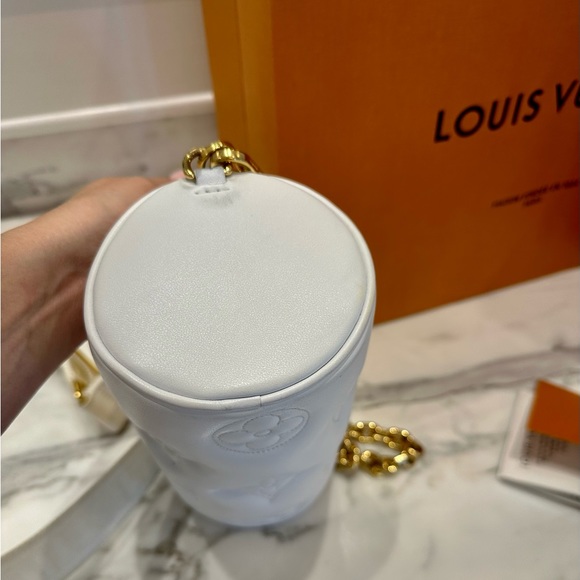 Louis Vuitton Papillon BB in Snow - Picture 3 of 6